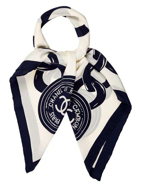 square scarf chanel